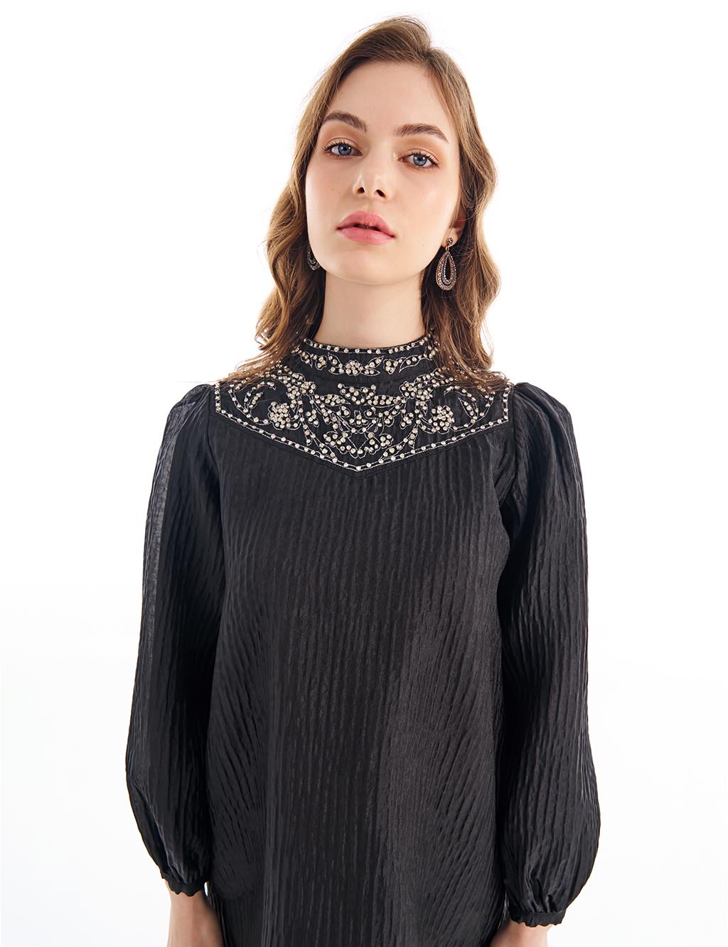 Balloon Sleeve Blouse with Embroidered Collar Black