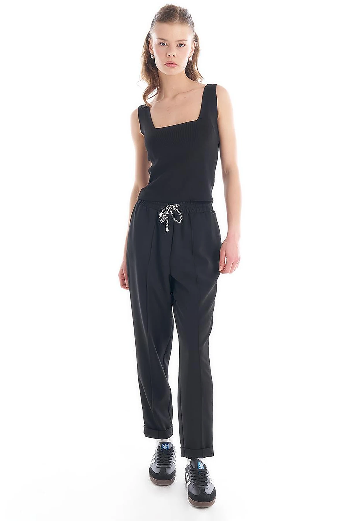 Chima Stitch Lace-Up Pants Black