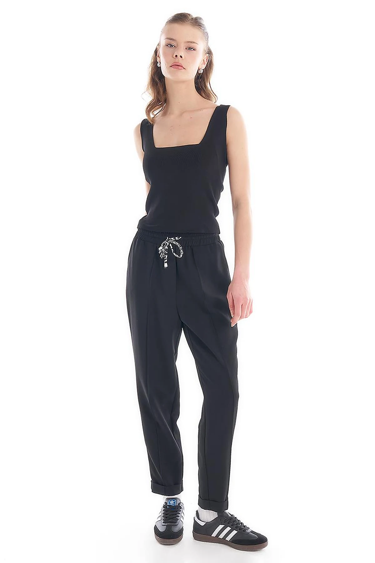 Chima Stitch Lace-Up Pants Black