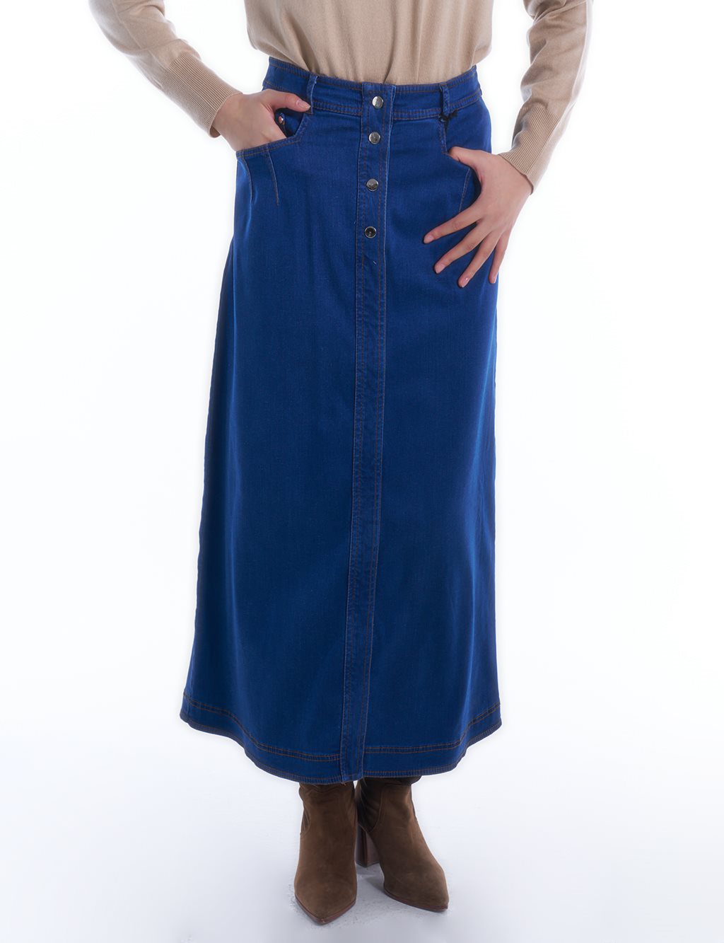  Pocket-Detailed Denim Skirt in Navy Blue