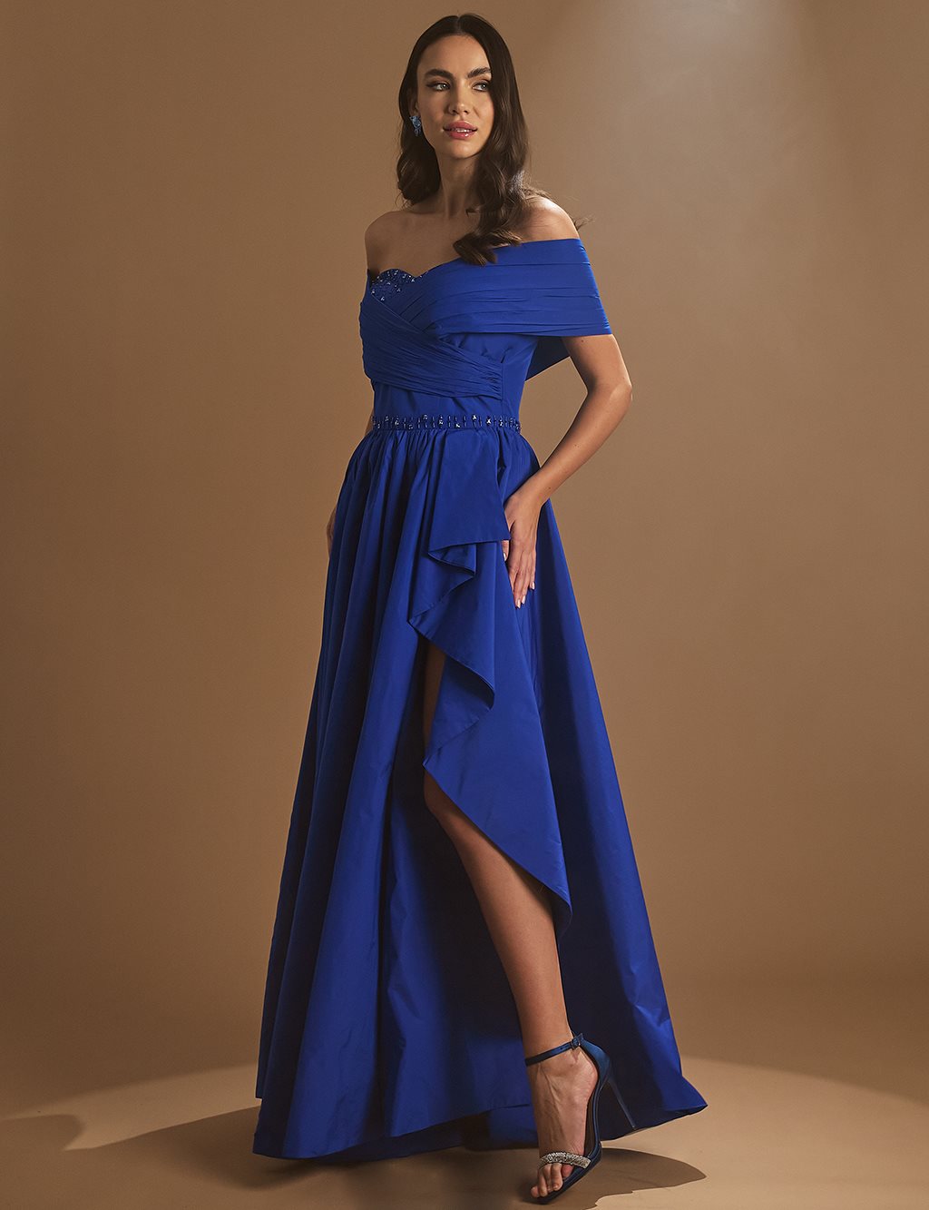 Düşük Omuz Taş İşlemeli Abiye Parlament