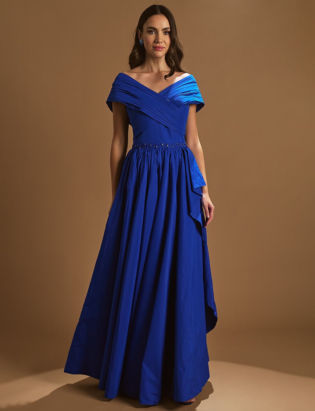 Düşük Omuz Taş İşlemeli Abiye Parlament