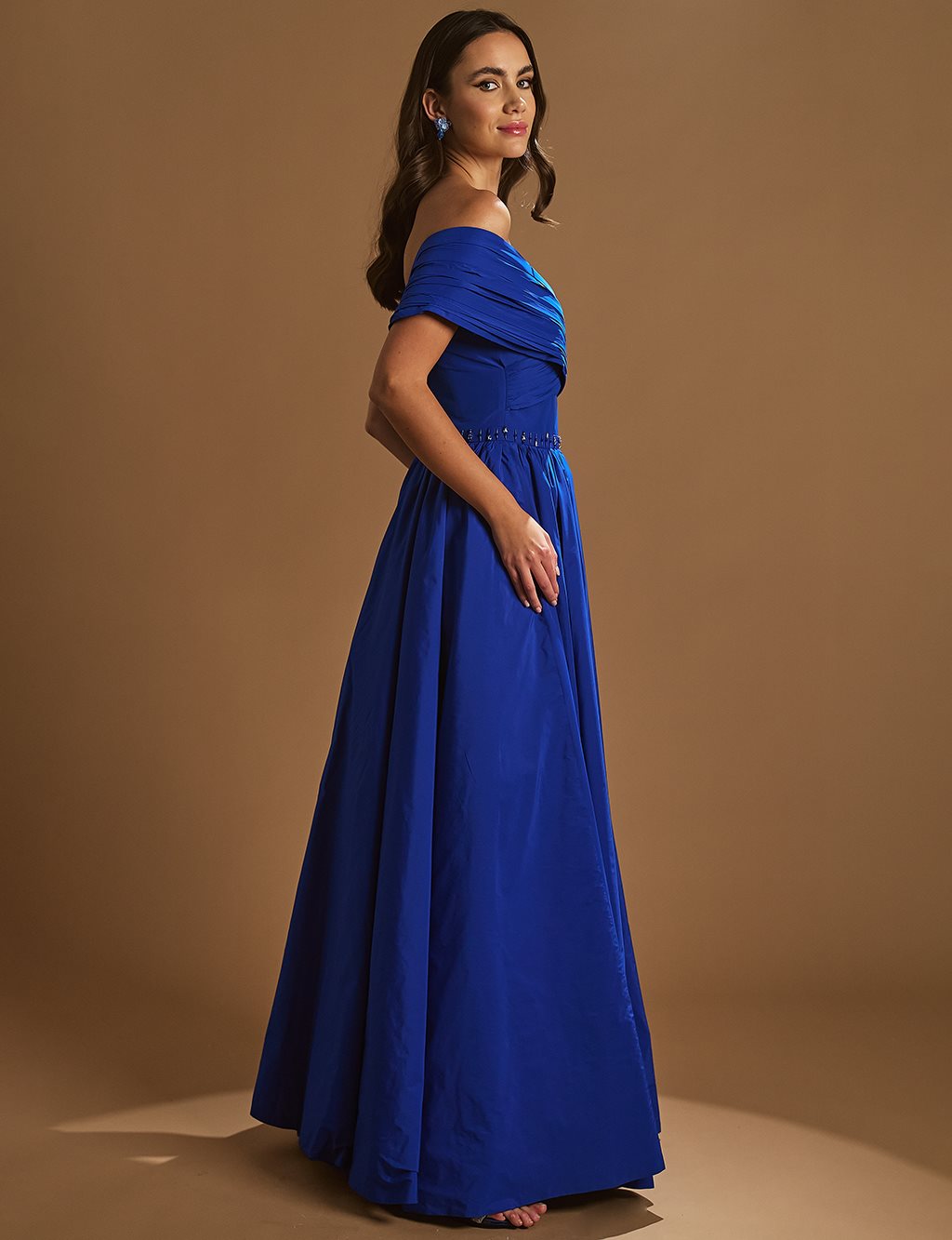 Düşük Omuz Taş İşlemeli Abiye Parlament