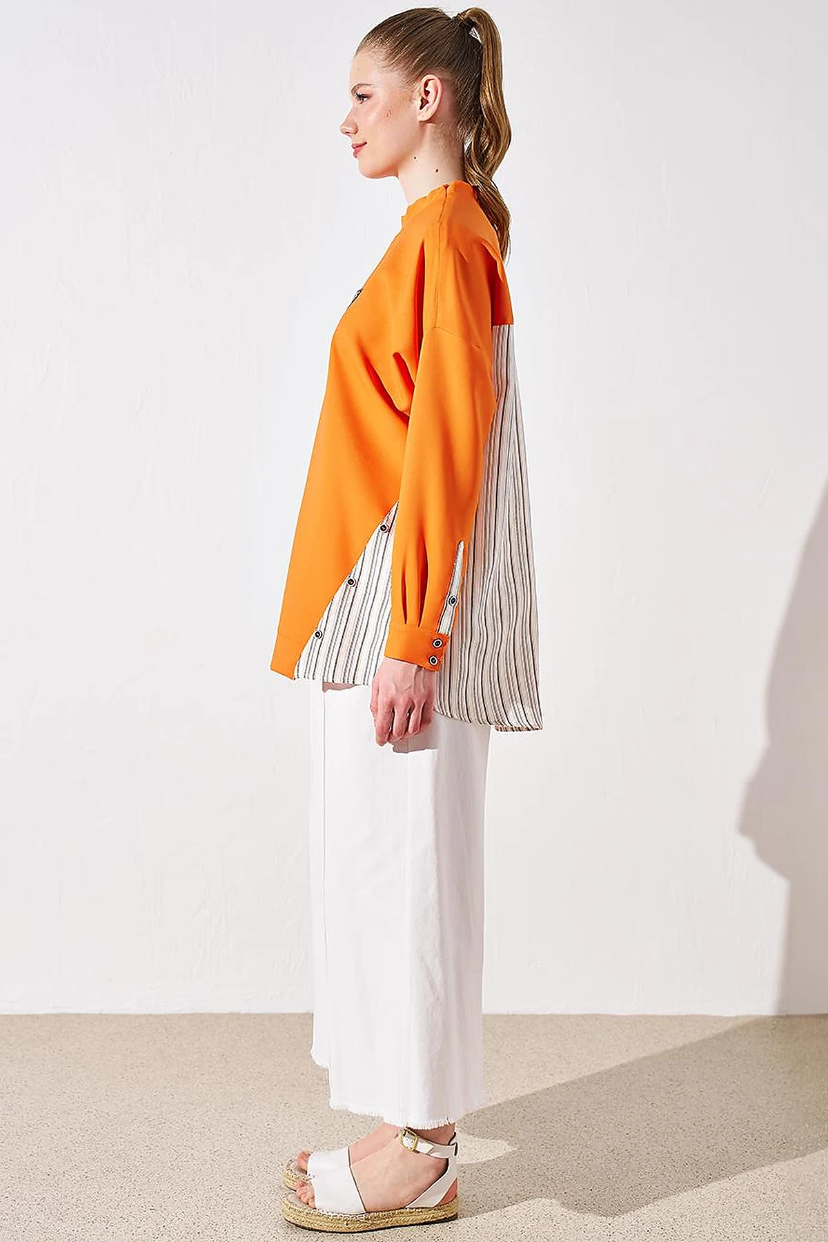 Striped Pattern Mix Sweatshirt Orange