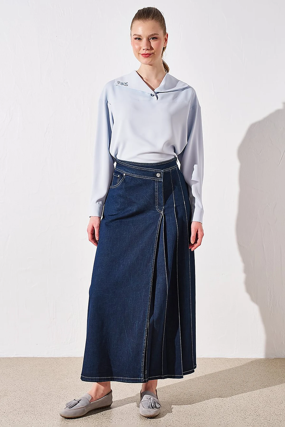 Cross Button Pleated Denim Skirt Navy Blue