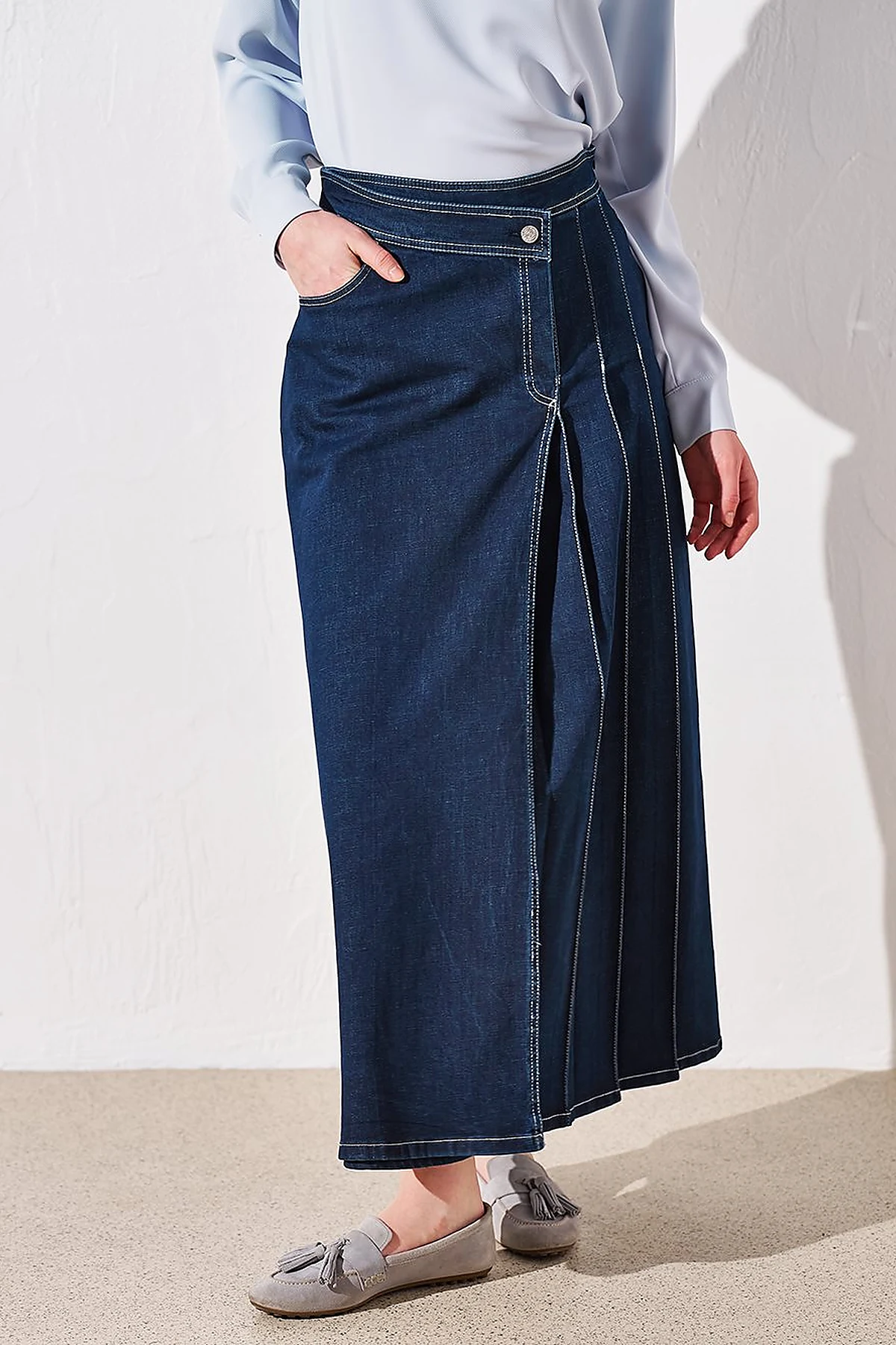 Cross Button Pleated Denim Skirt Navy Blue