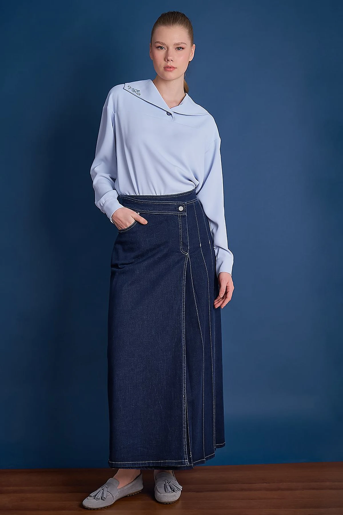 Cross Button Pleated Denim Skirt Navy Blue