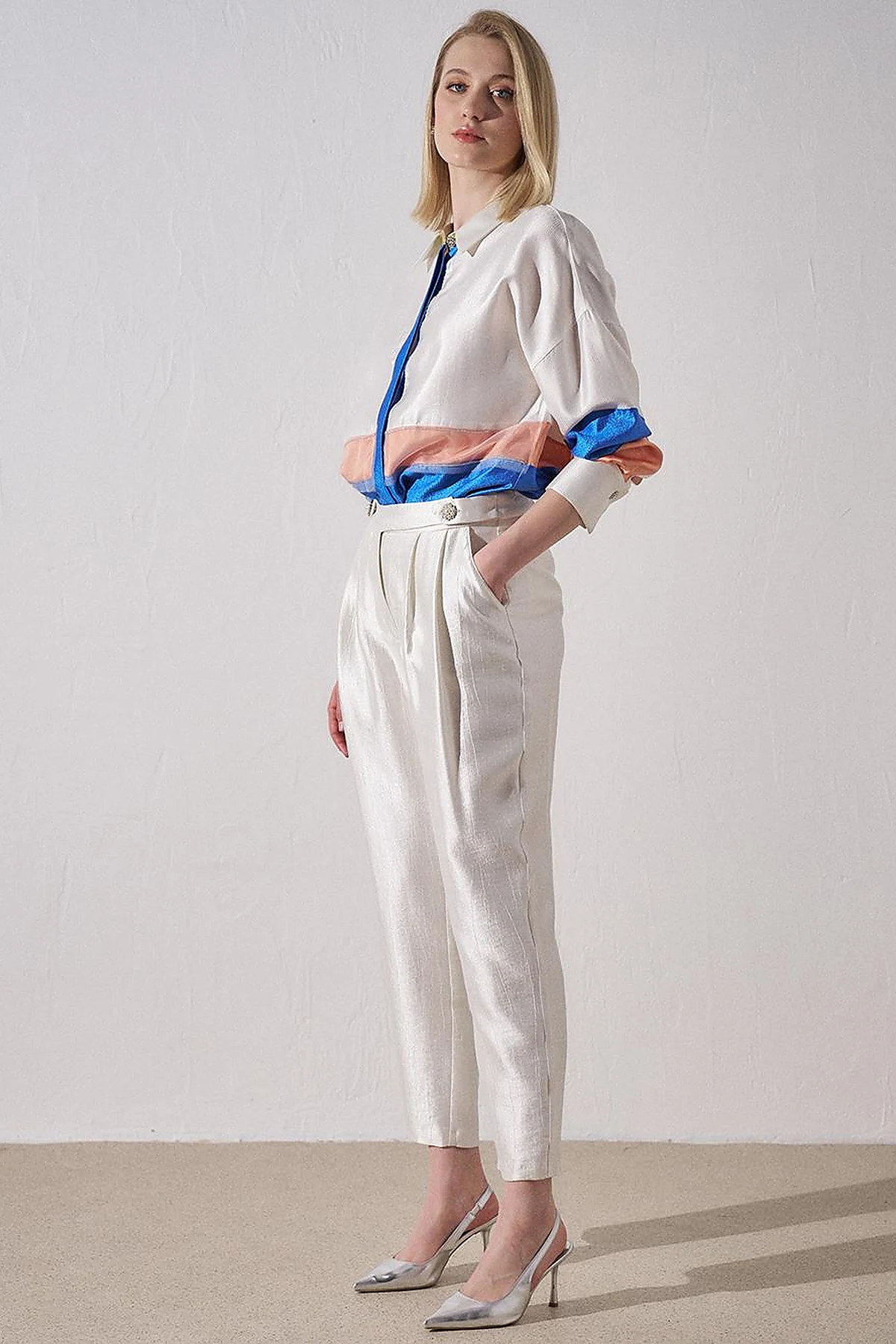 Button Detailed Jacquard Carrot Pants Optical White