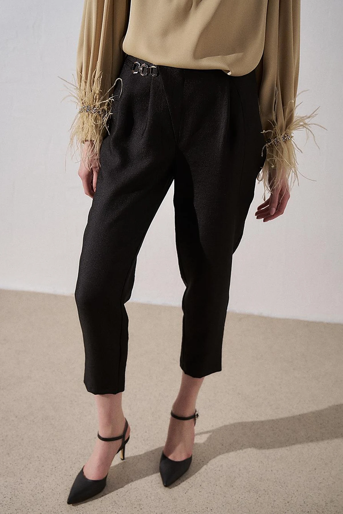 Jacquard Accessory Detailed Carrot Pants Black