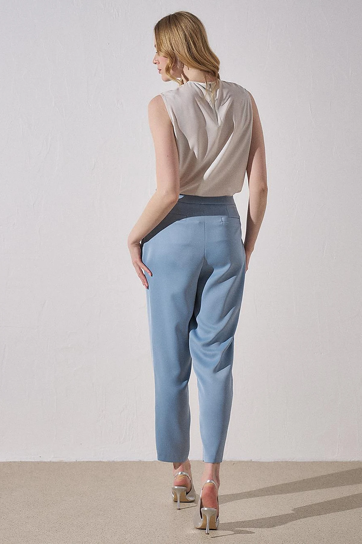 Button Detailed Jacquard Carrot Pants Sea Ice