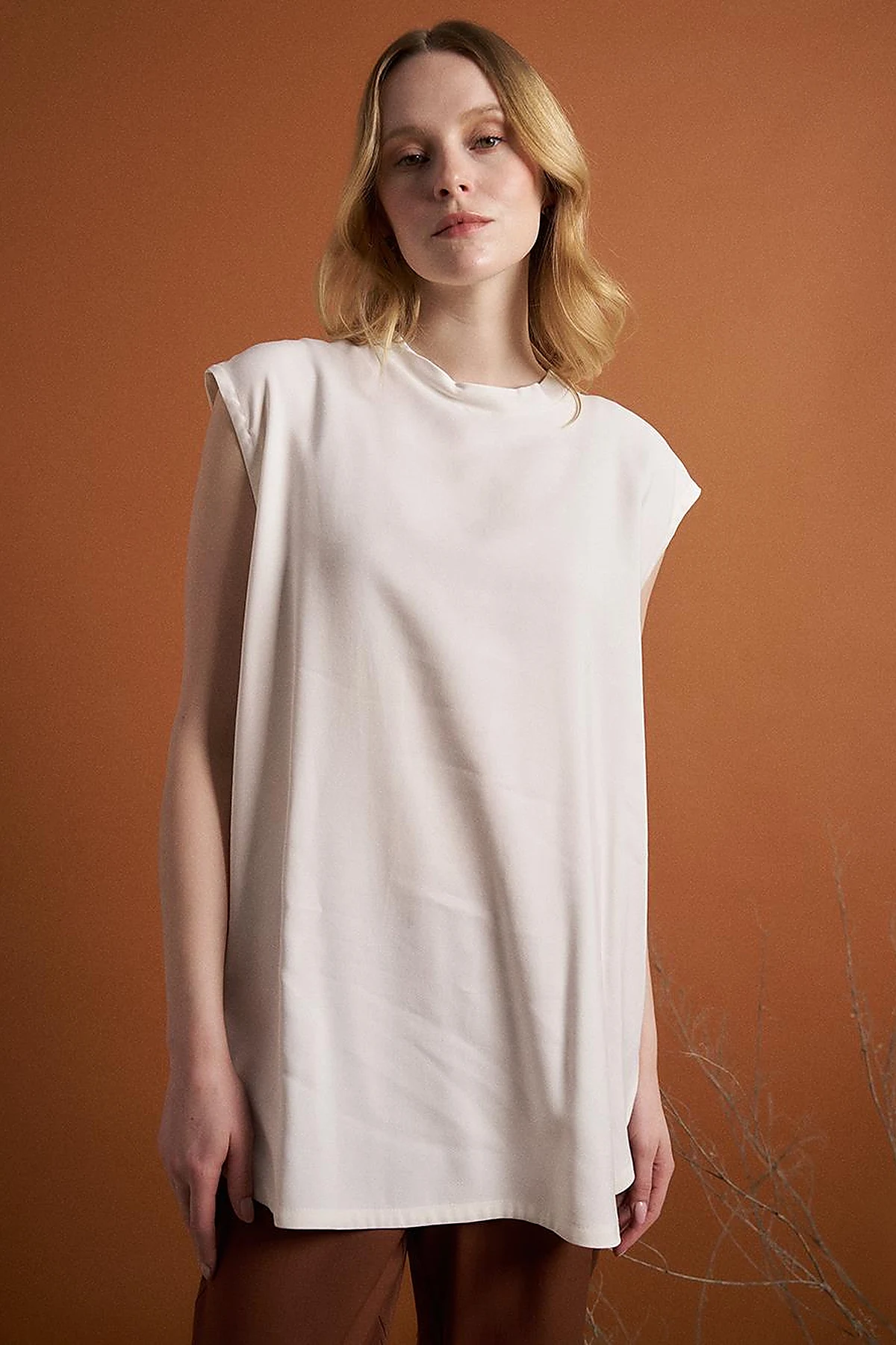 Doğal Kumaş Kolsuz T-Shirt Ekru 