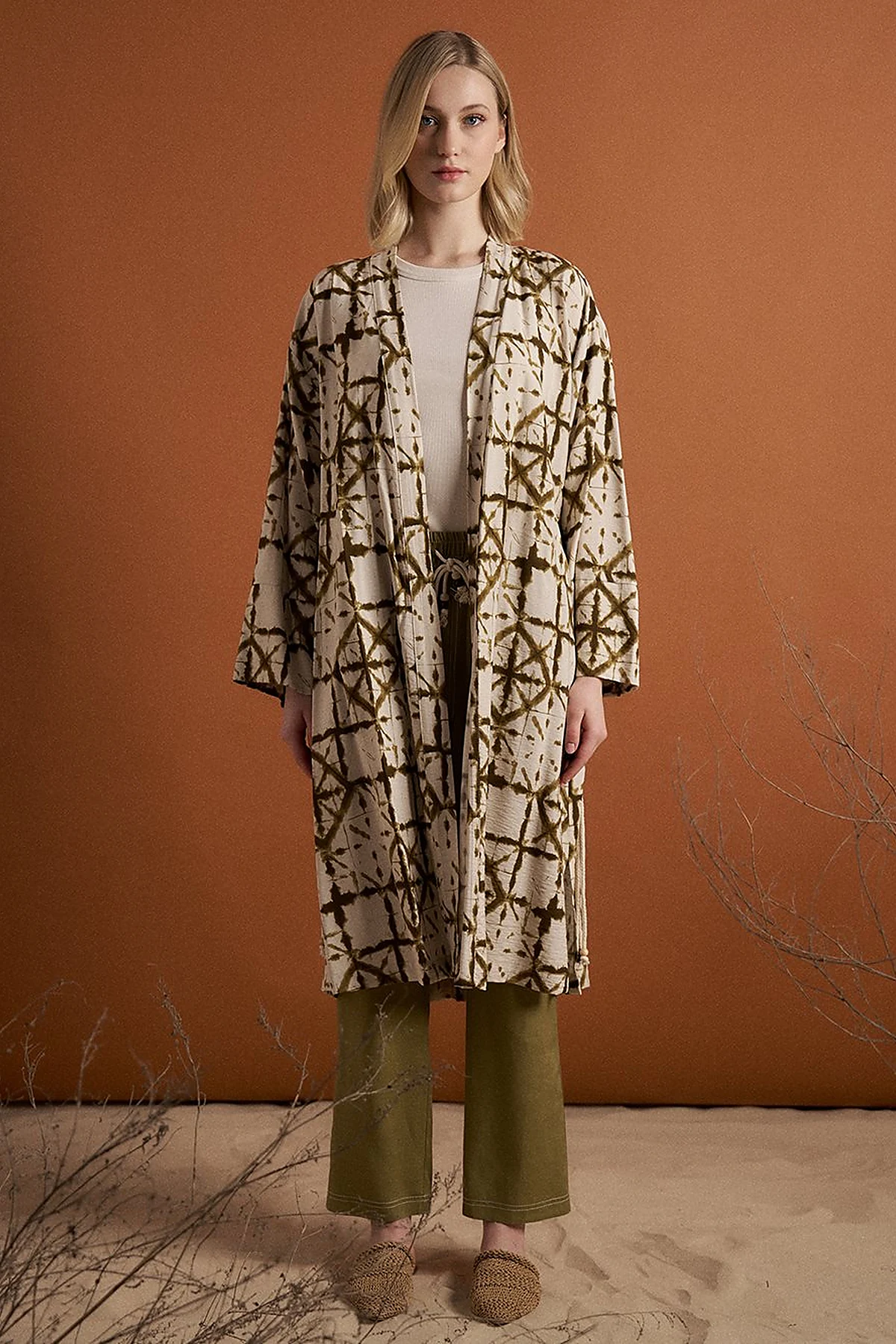 Soyut Desenli Kimono Haki 