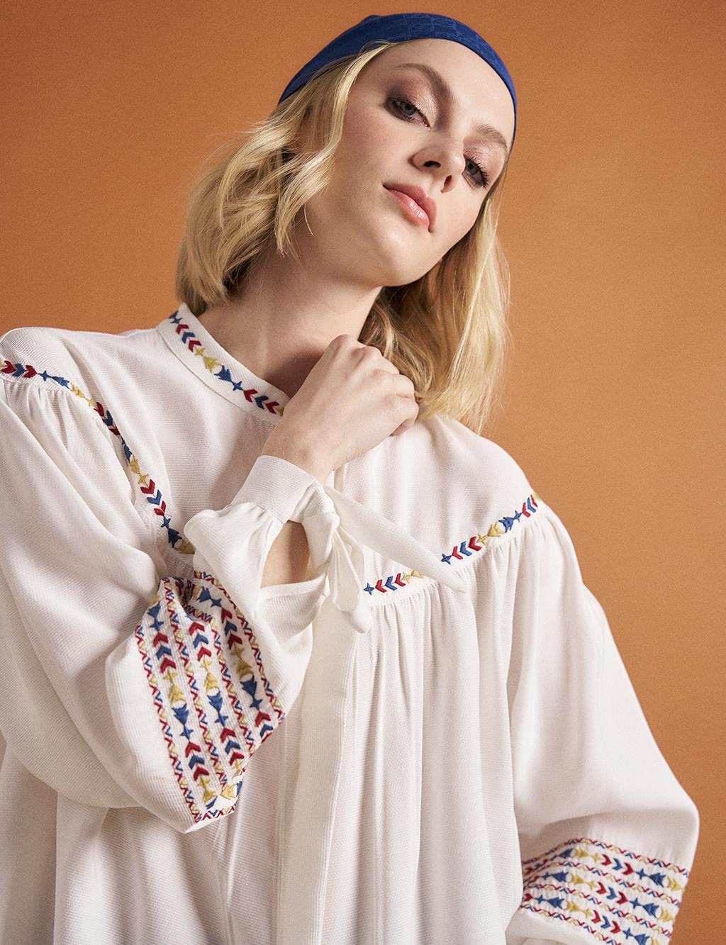 Embroidery Detailed Judge Collar Tunic Optical White