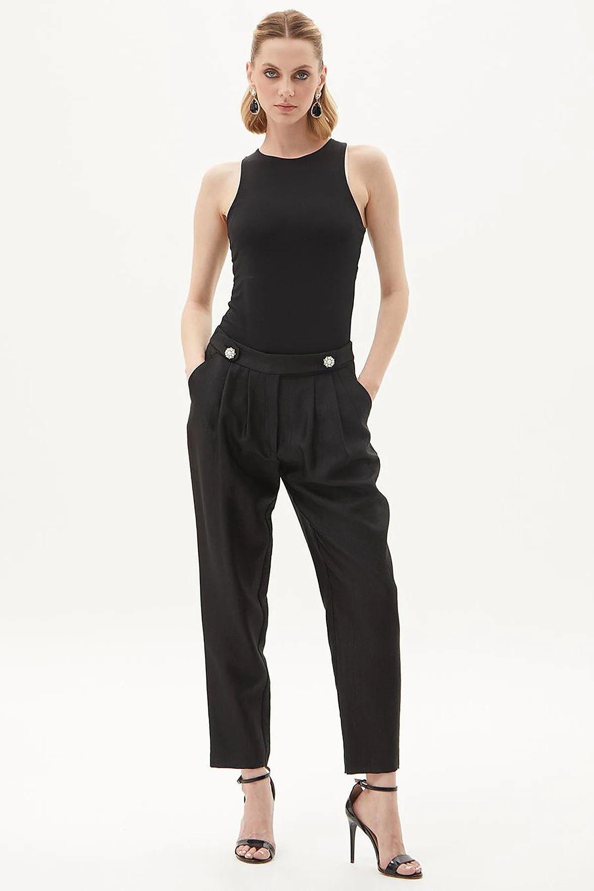 Button Detailed Jacquard Carrot Pants Black