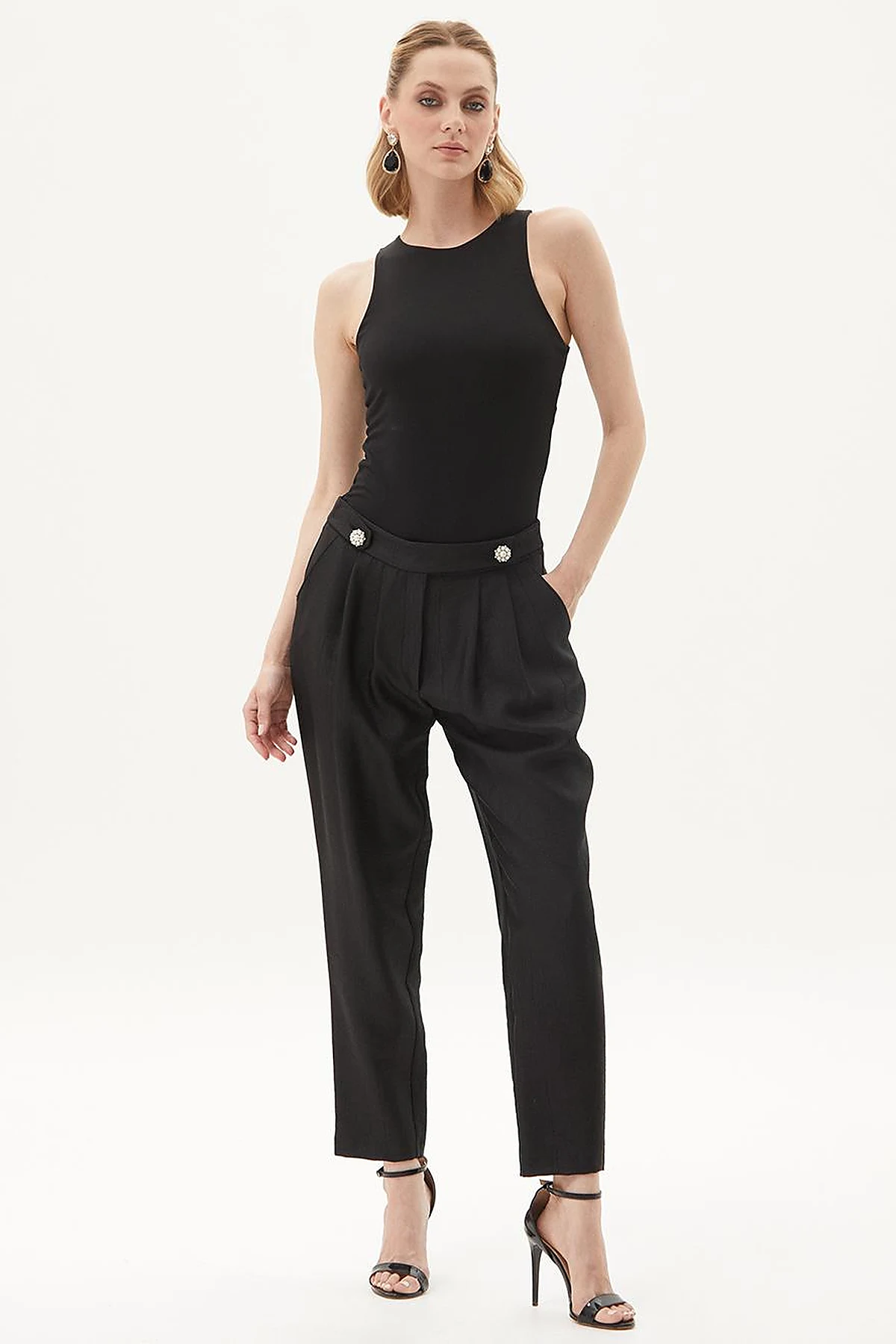 Button Detailed Jacquard Carrot Pants Black