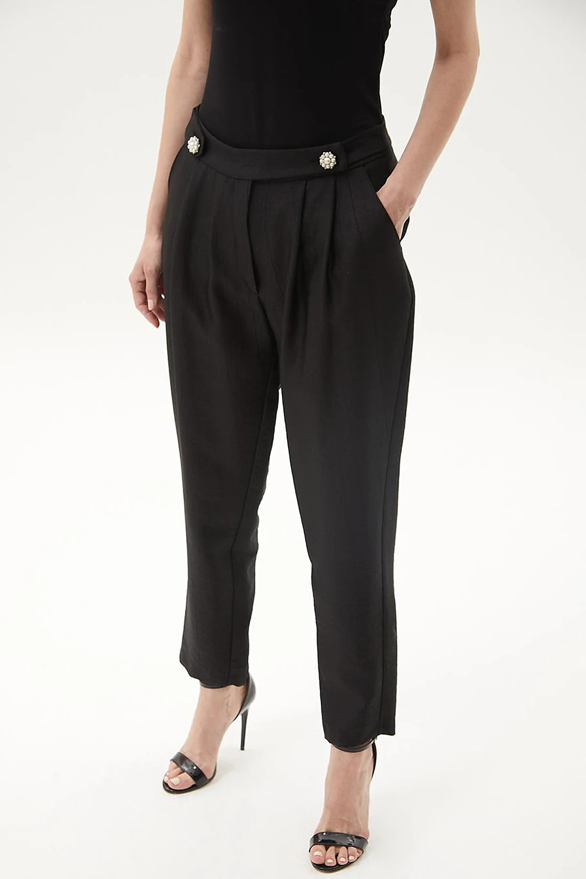 Button Detailed Jacquard Carrot Pants Black