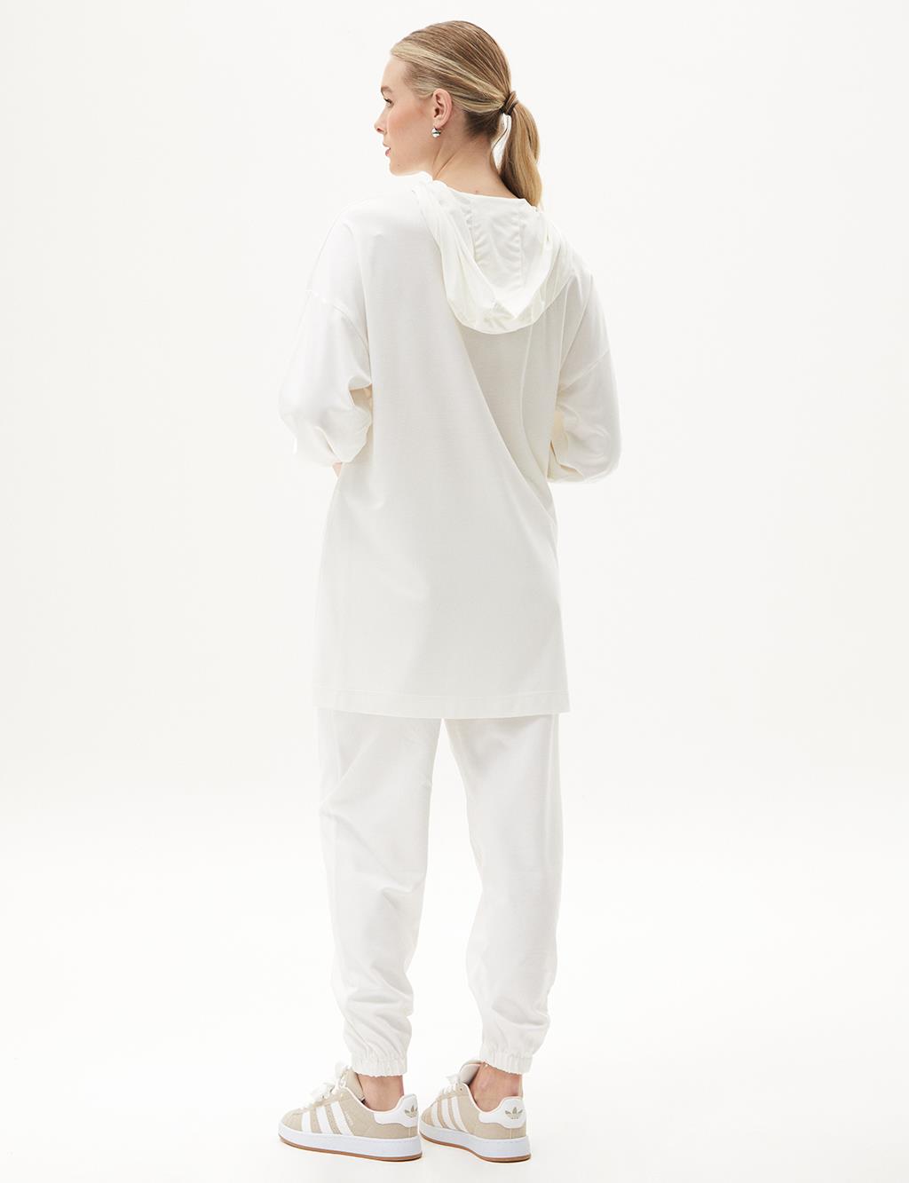 Kapüşon Detaylı Nakışlı Sweatshirt Optik Beyaz