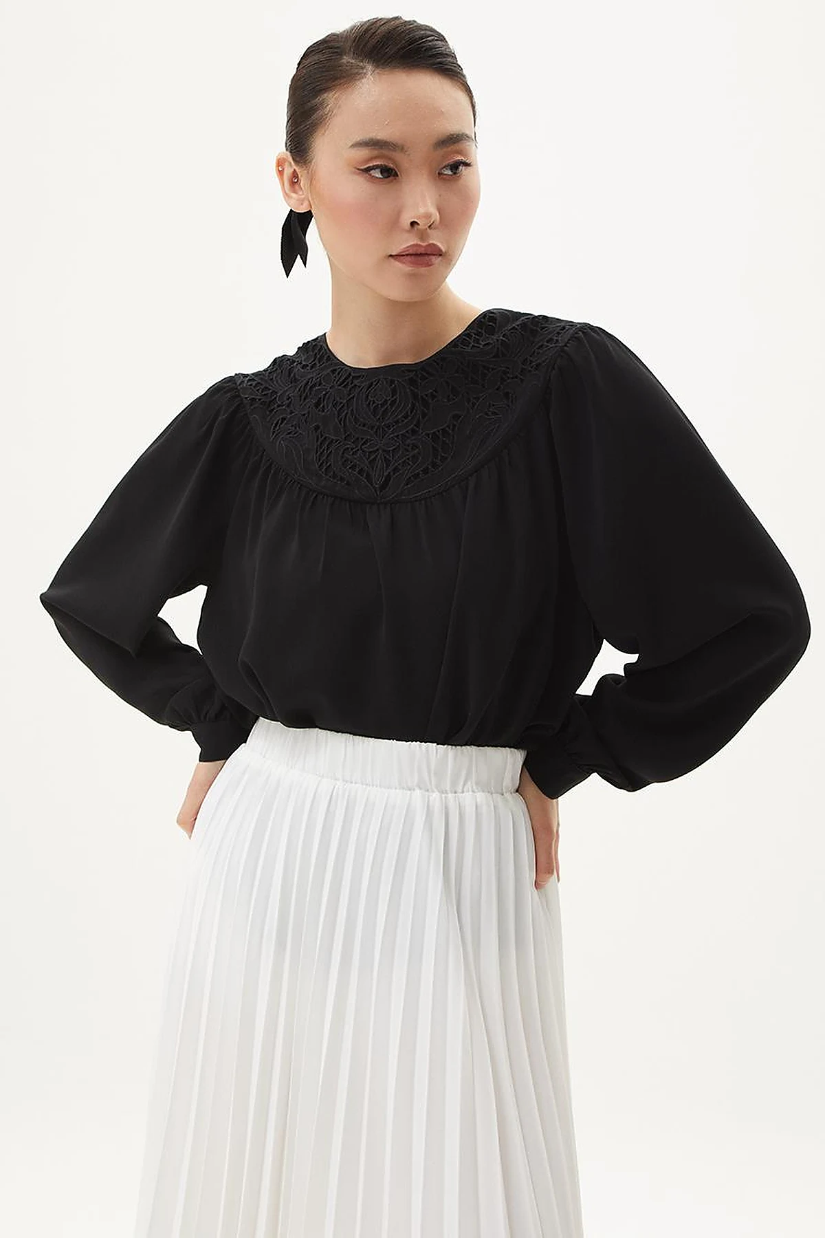 Lace Detailed Blouse Black