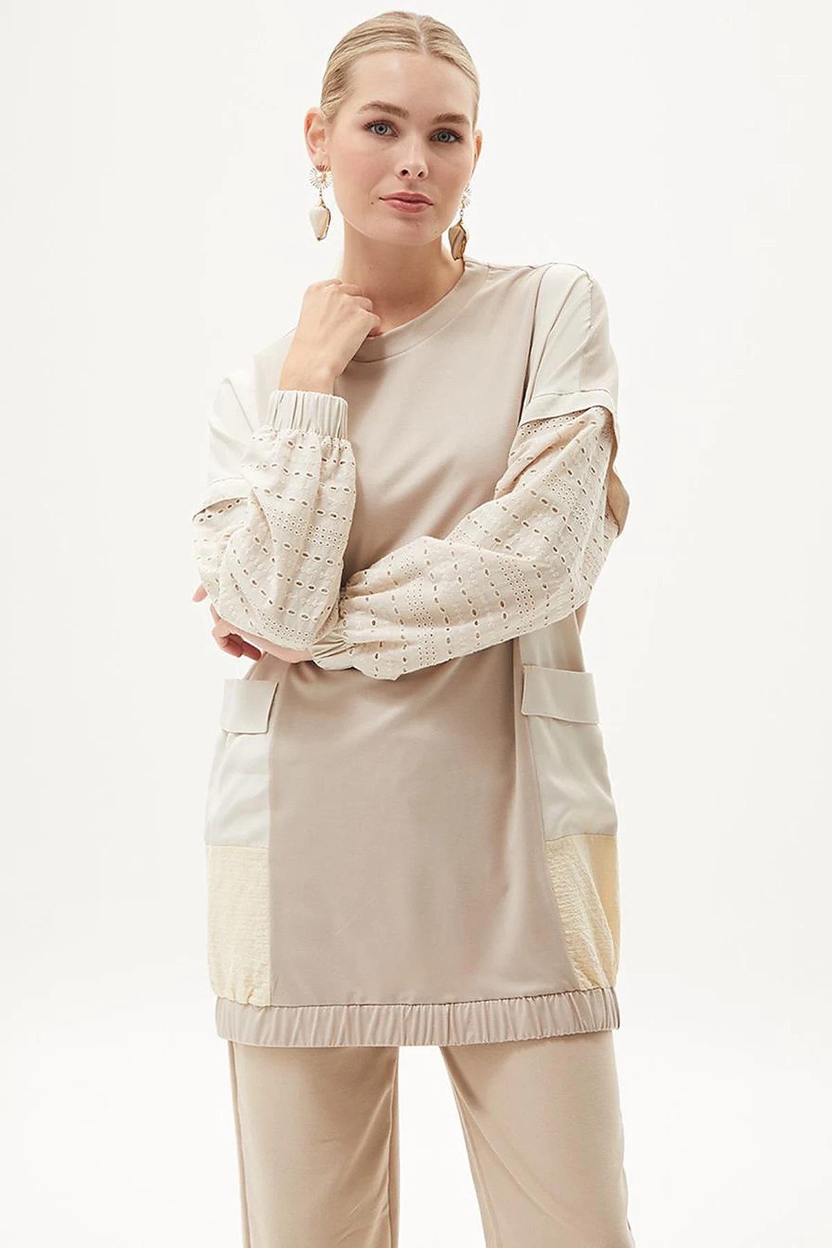  Pouch Pocket Embroidered Sweatshirt Stone