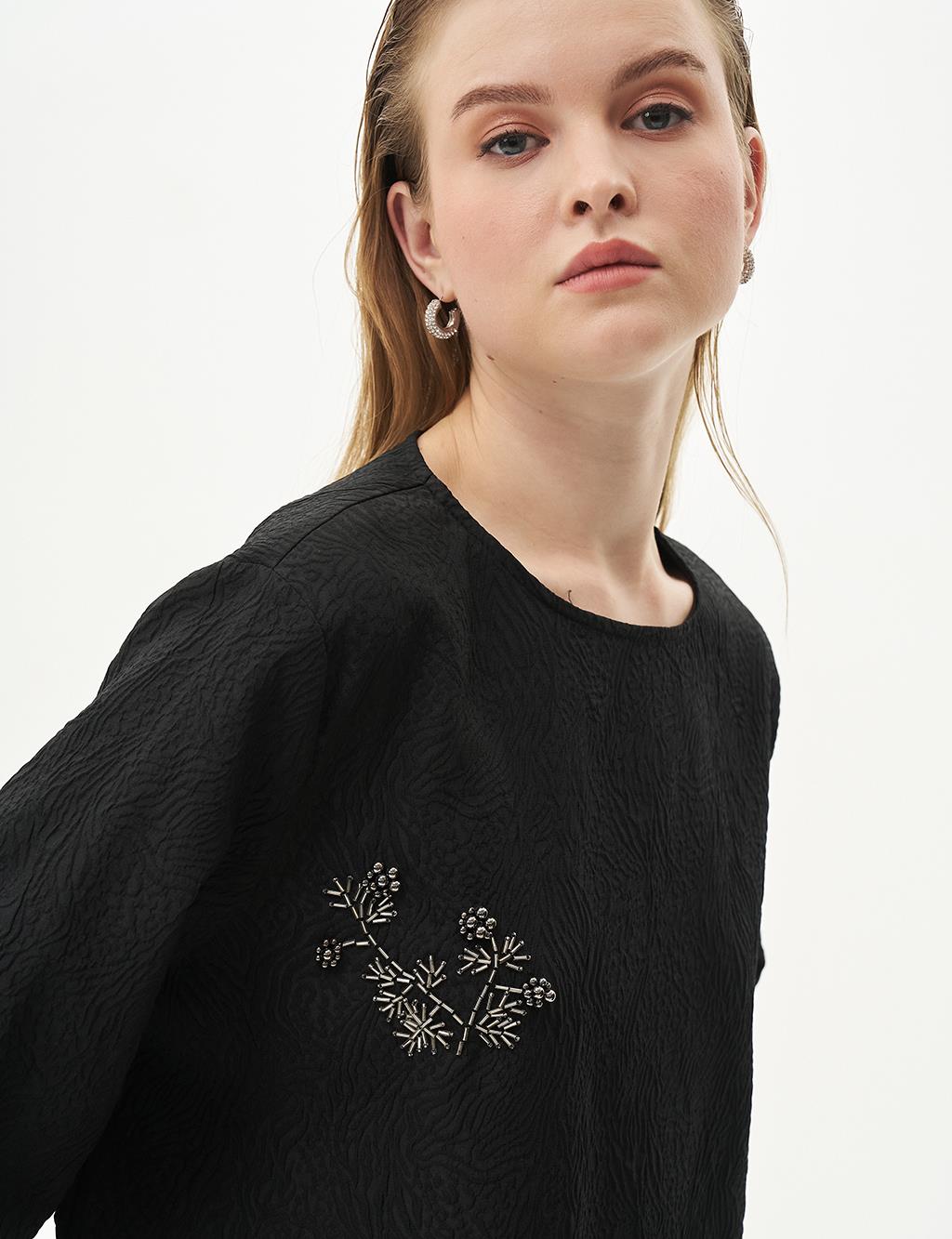 Embroidered Relief Pattern Tunic Black