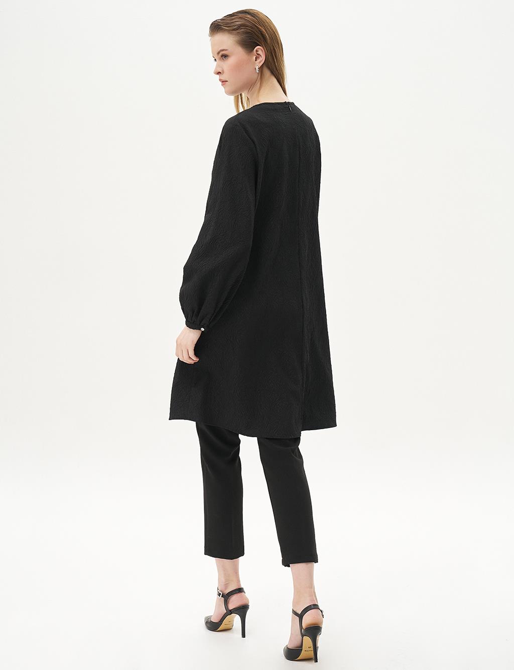 Embroidered Relief Pattern Tunic Black