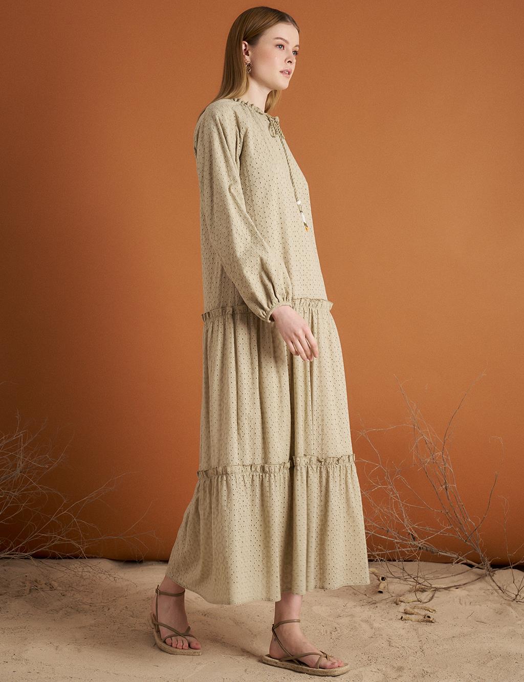 Tassel Embroidered Dress Mold Green