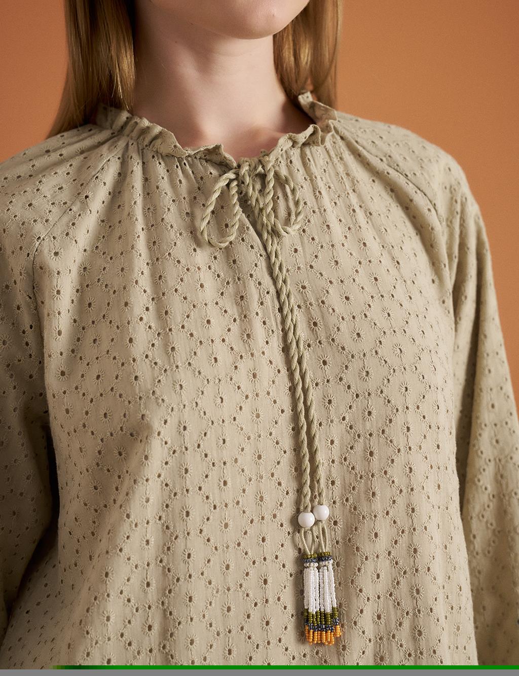 Tassel Embroidered Dress Mold Green