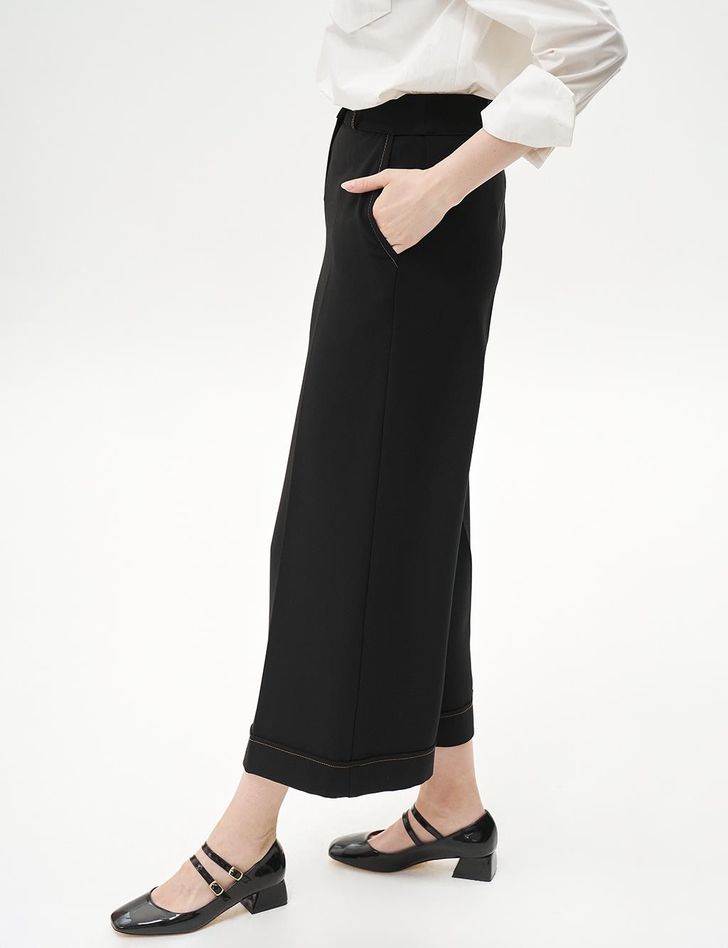 Double Button Wide-Leg Trousers in Black