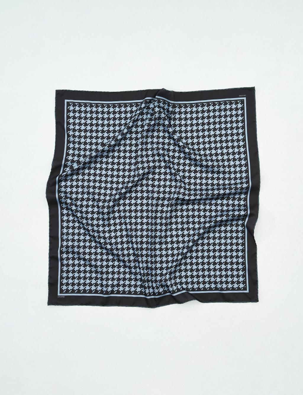 Houndstooth Patterned Scarf Black