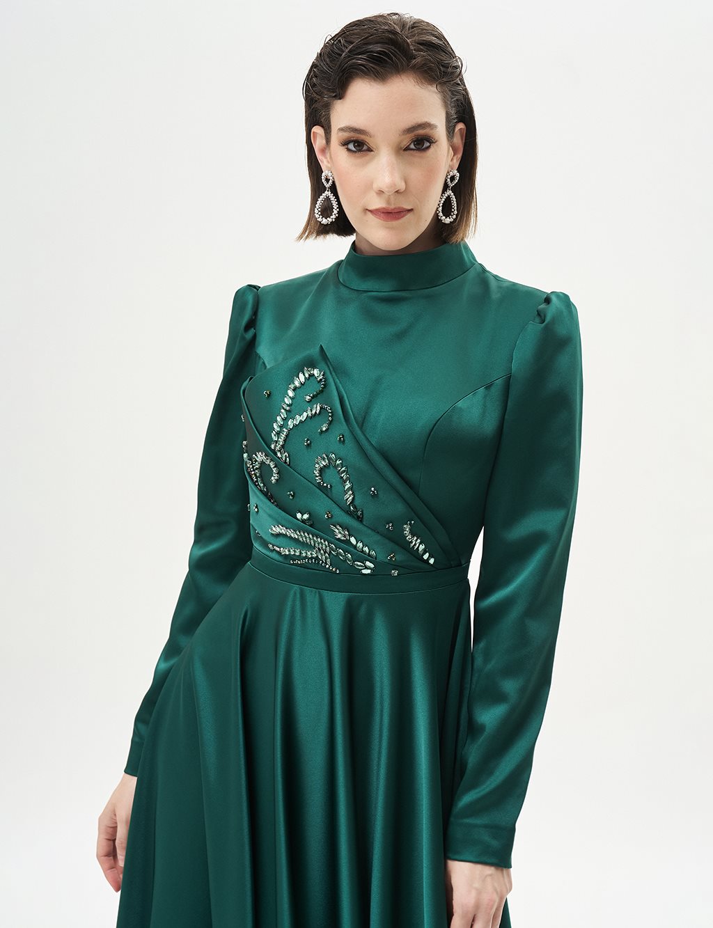 Emerald Satin Evening Dress with Stone Embellishments