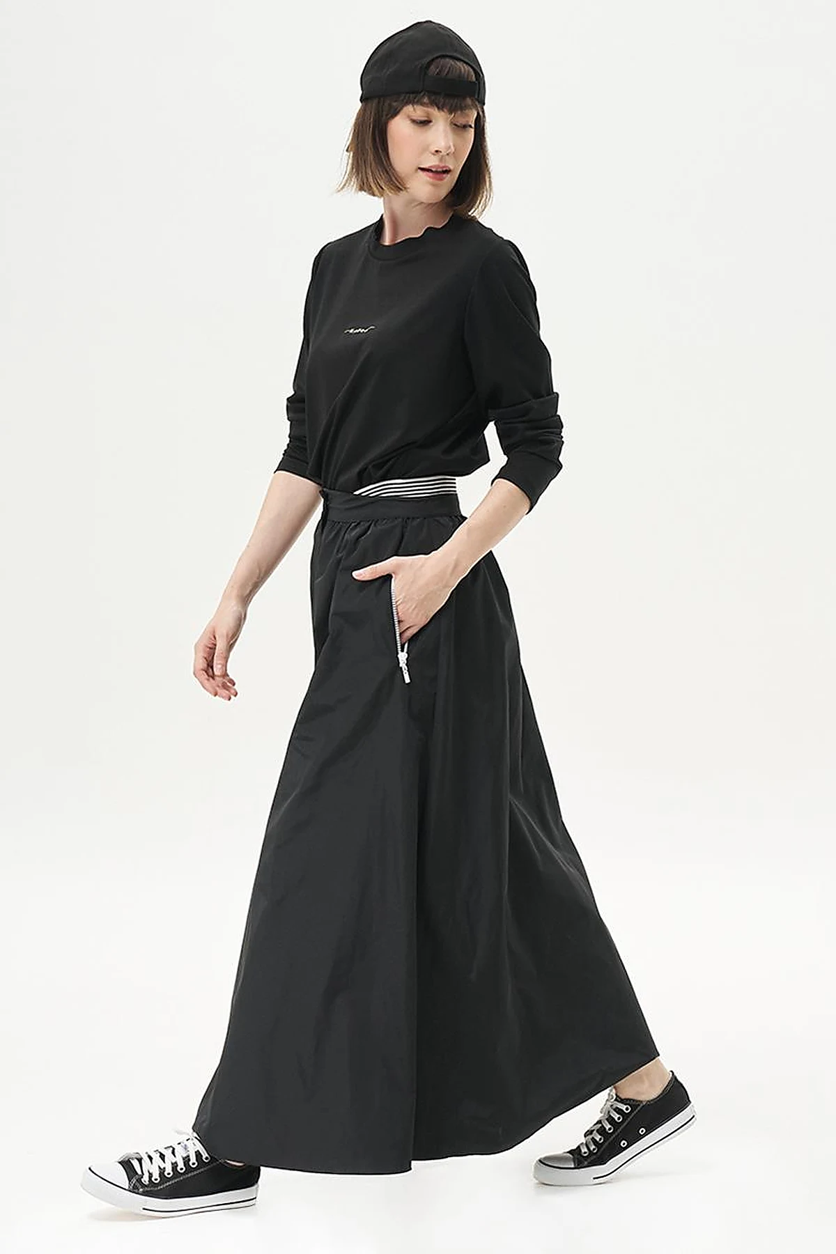 Elastic Waist Parachute Fabric Skirt Black
