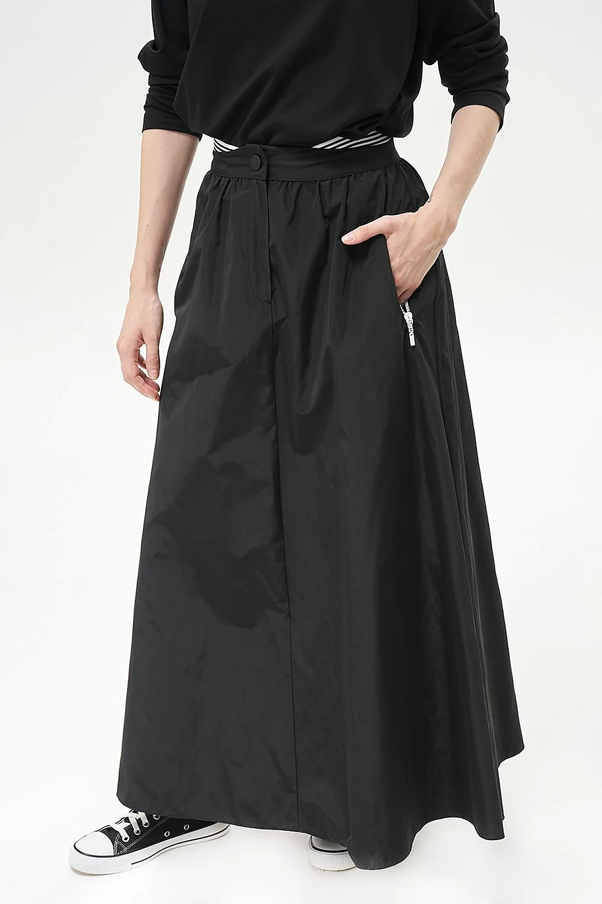 Elastic Waist Parachute Fabric Skirt Black