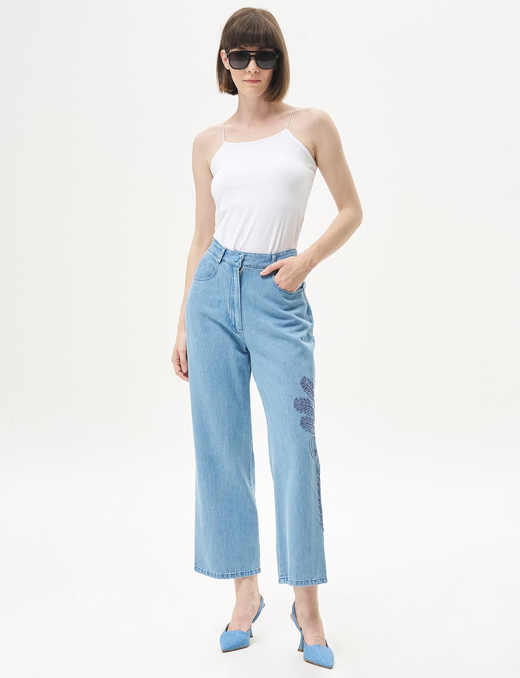 Beli Lastikli Nakış İşlemeli Denim Pantolon Mavi