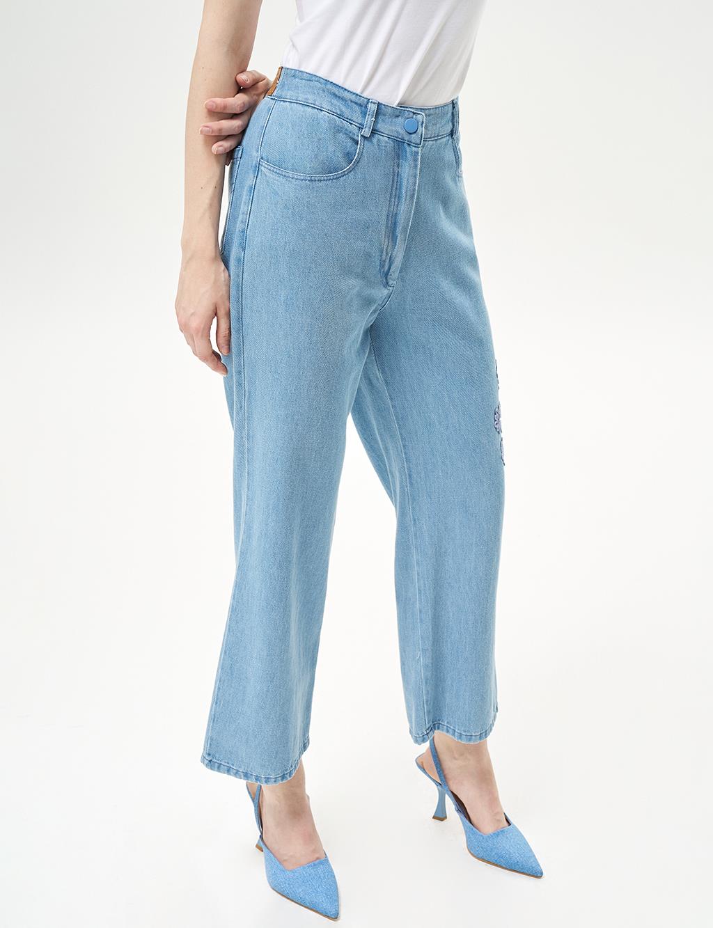 Beli Lastikli Nakış İşlemeli Denim Pantolon Mavi