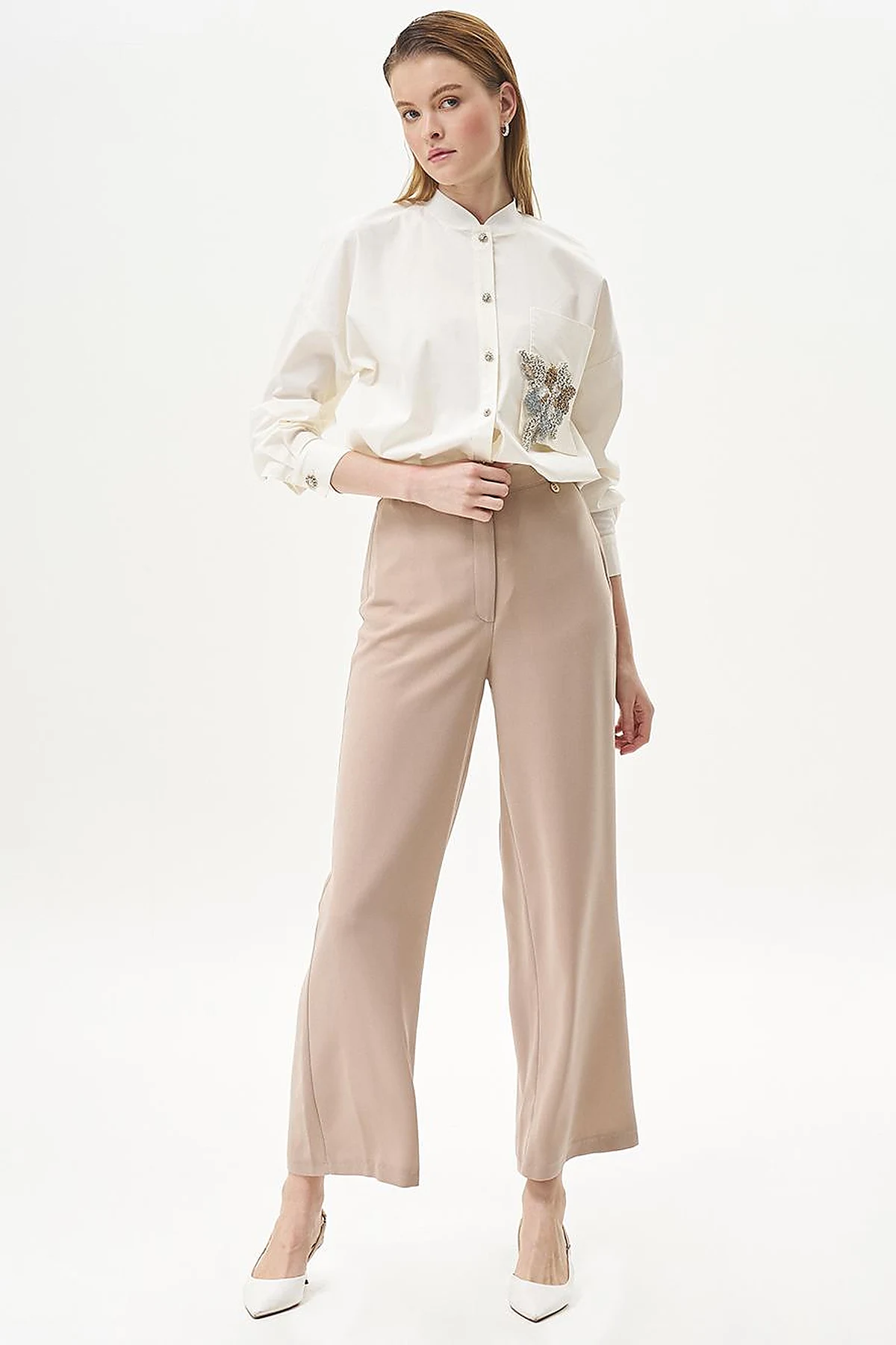 Basic Wide-Leg Crepe Pants Beige