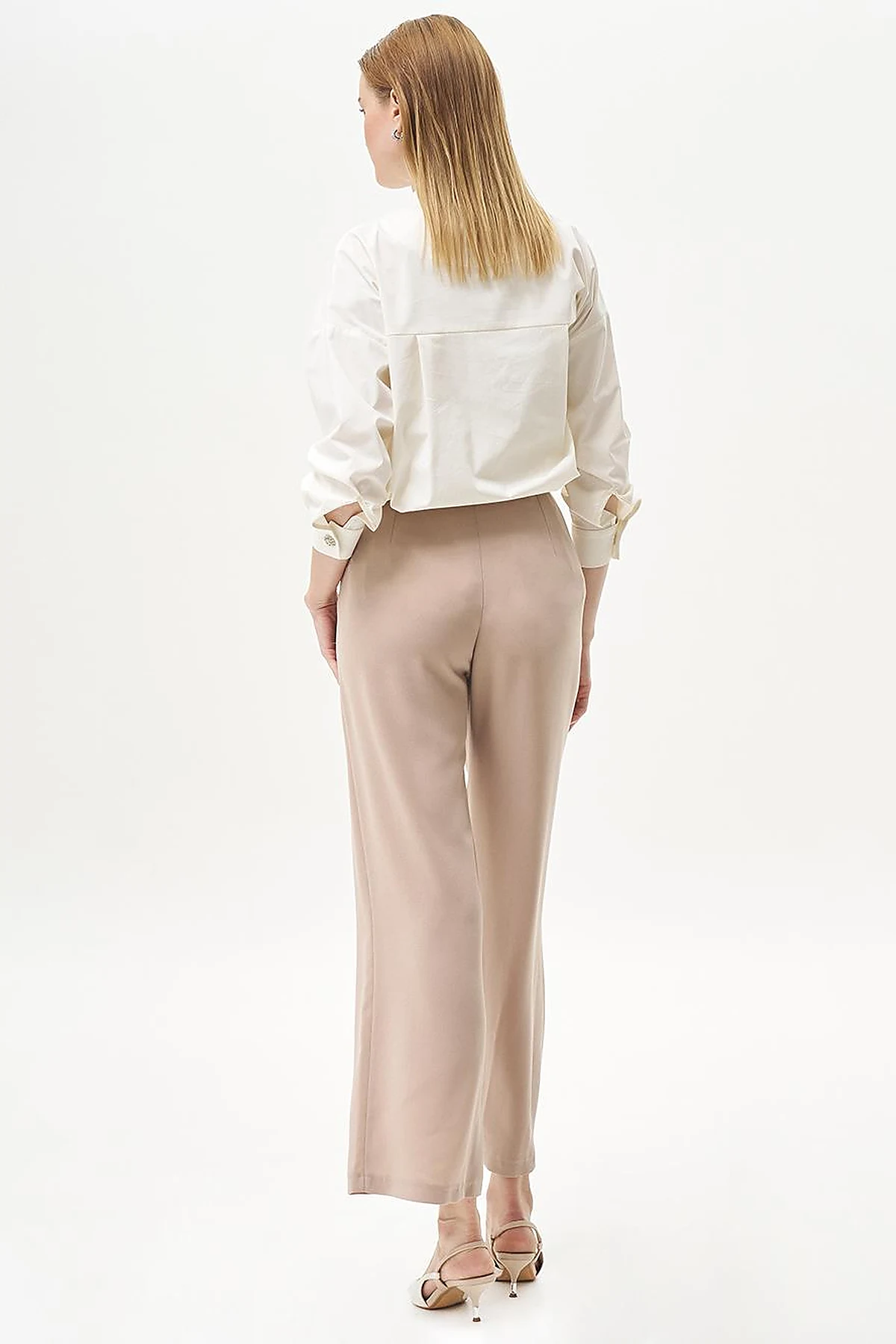 Basic Wide-Leg Crepe Pants Beige