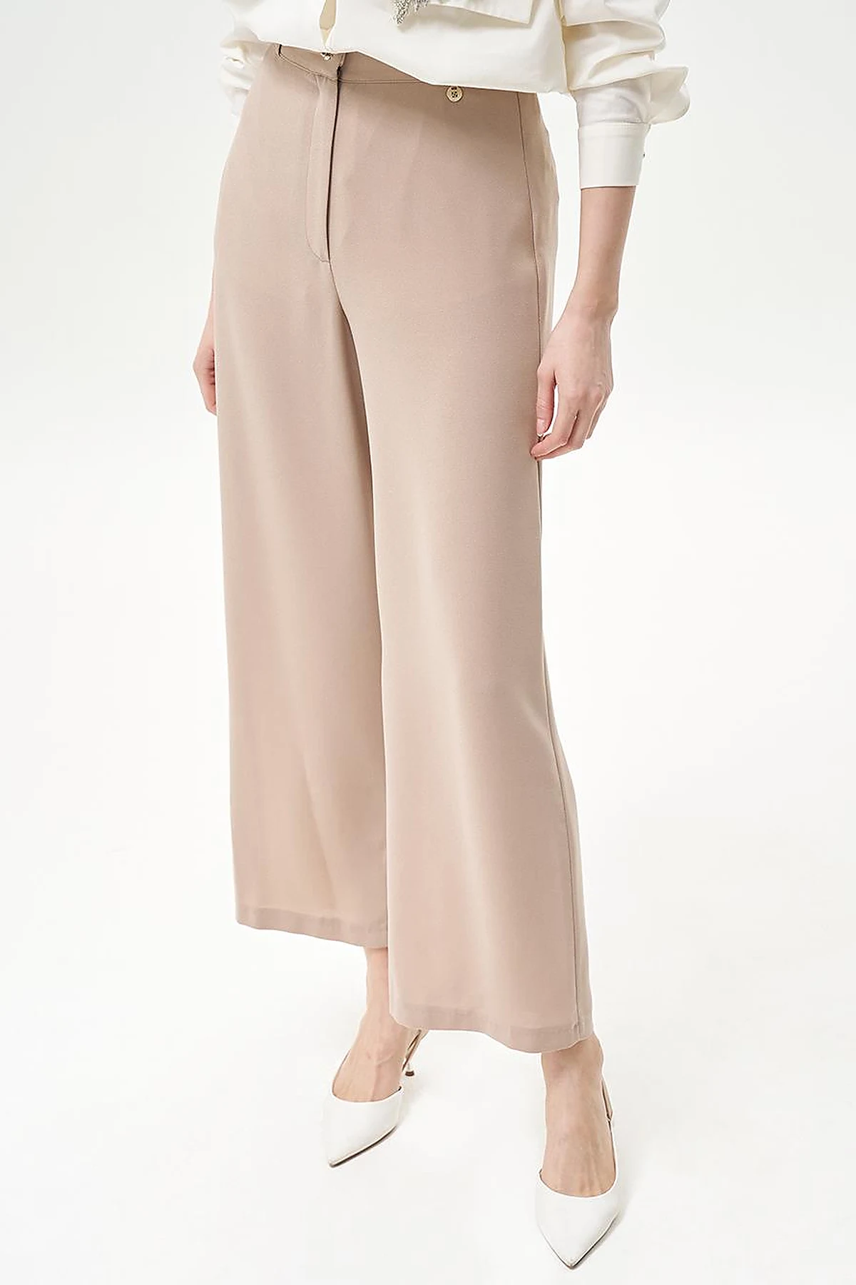 Basic Wide-Leg Crepe Pants Beige