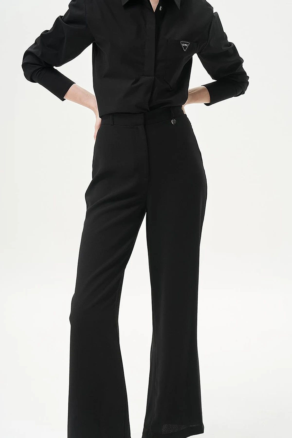 Basic Wide-Leg Crepe Pants Black