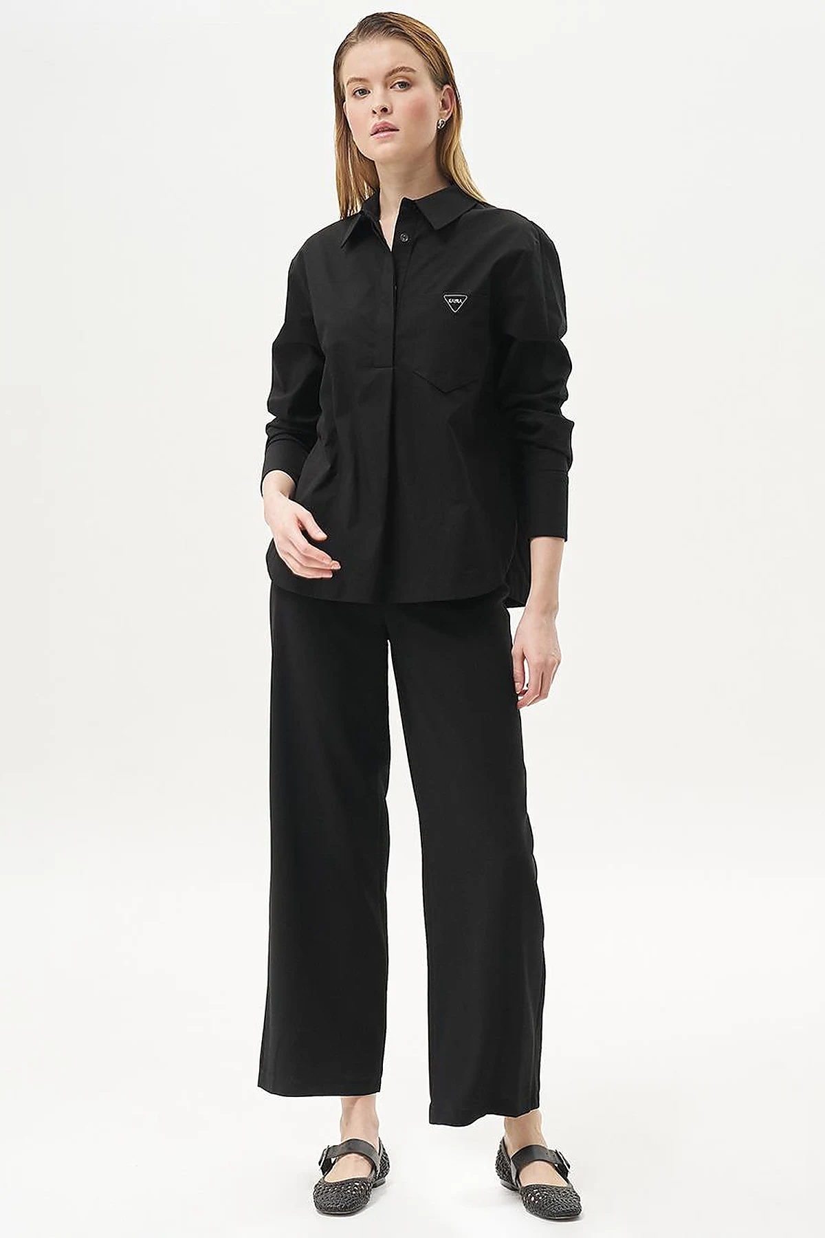 Basic Wide-Leg Crepe Pants Black
