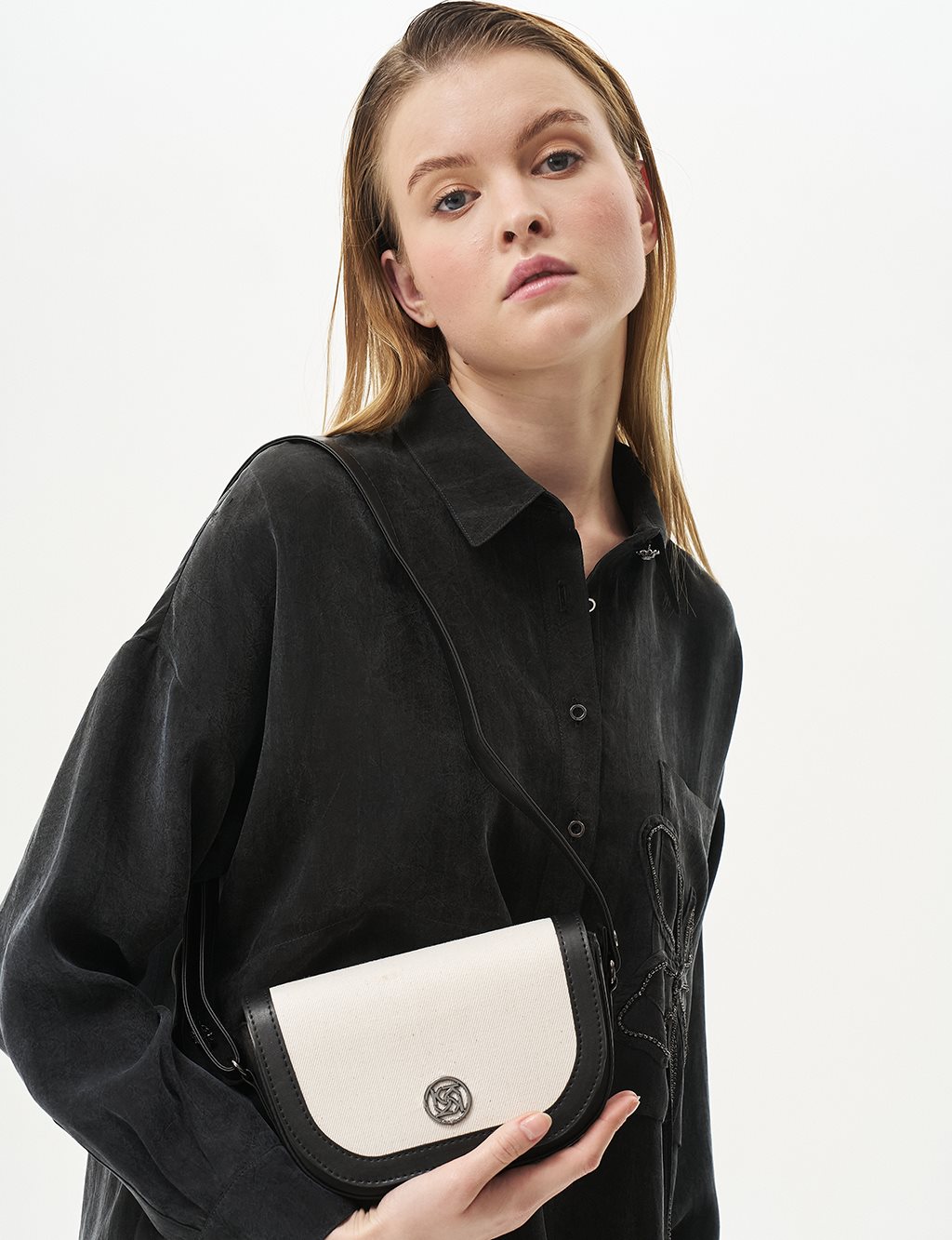 Faux Leather Mixed D Shape Canvas Shoulder Bag Black-Cream