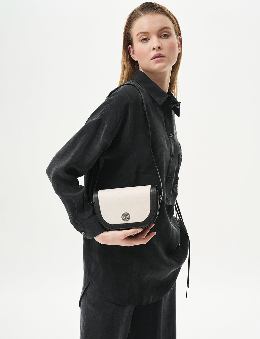 Faux Leather Mixed D Shape Canvas Shoulder Bag Black-Cream