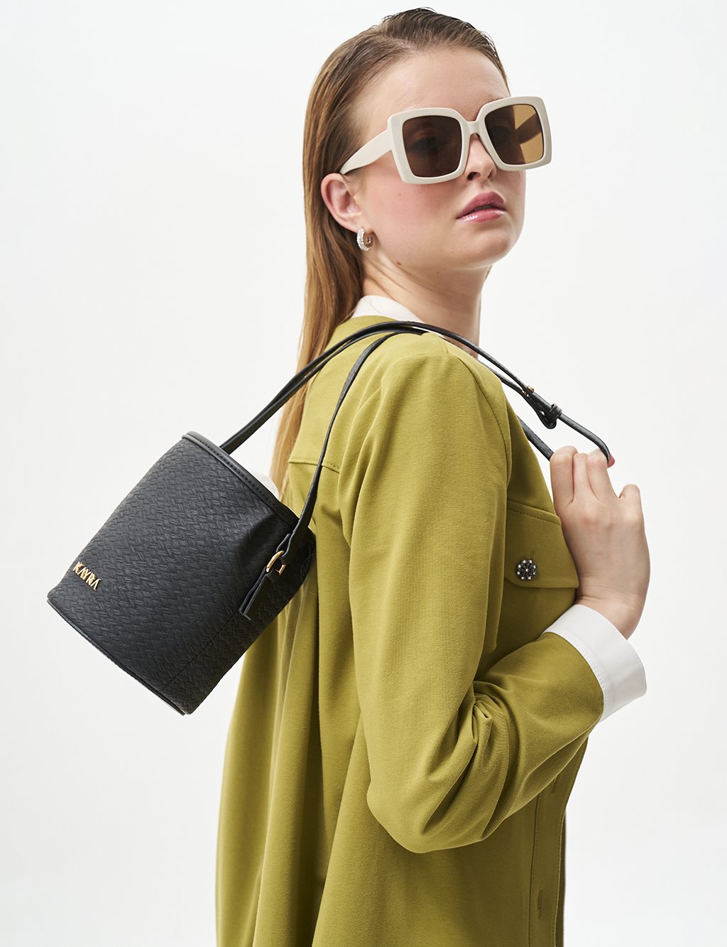  Woven Look Bucket Bag in Black