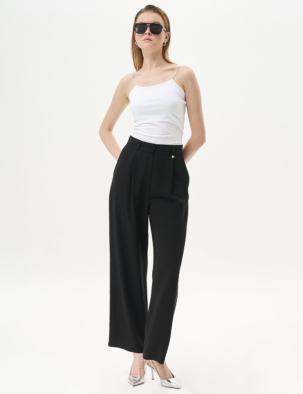 Pleated Pocket Detail Basic Pants Black