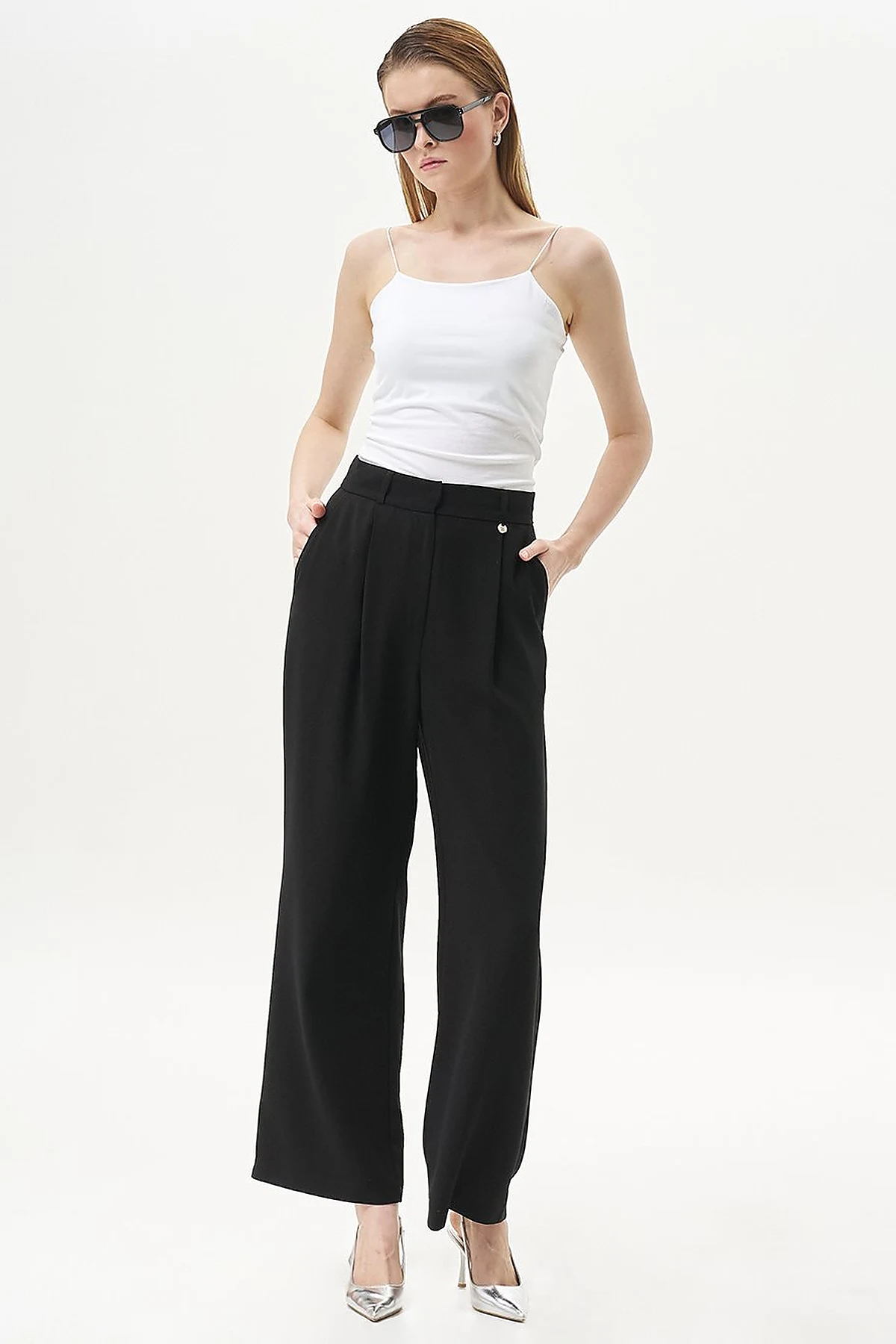 Pleated Pocket Detail Basic Pants Black