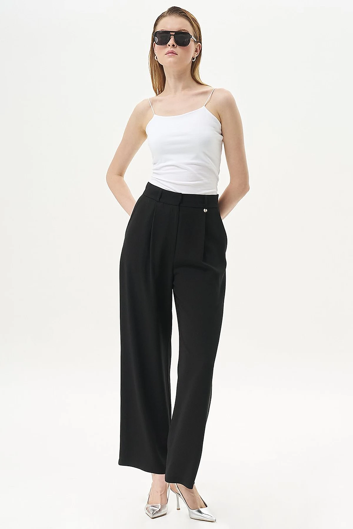 Pleated Pocket Detail Basic Pants Black