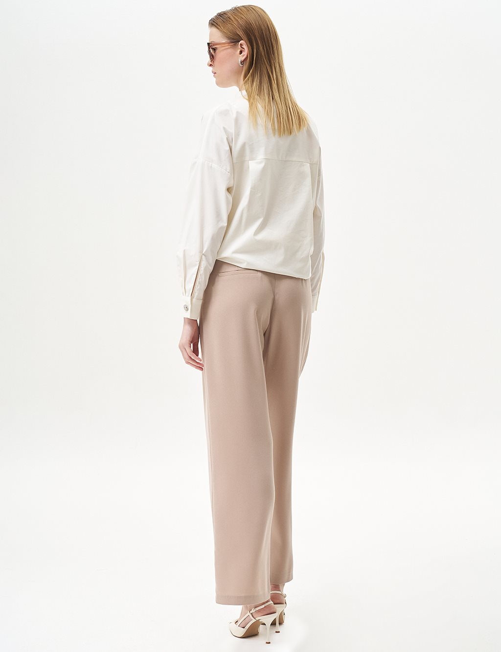 Pleated Pocket Detail Basic Pants Beige