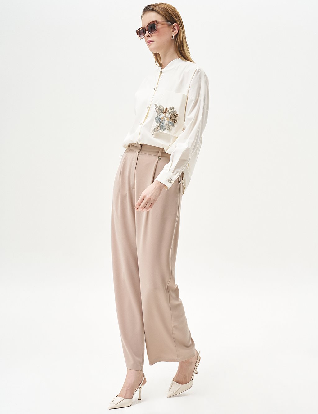 Pleated Pocket Detail Basic Pants Beige