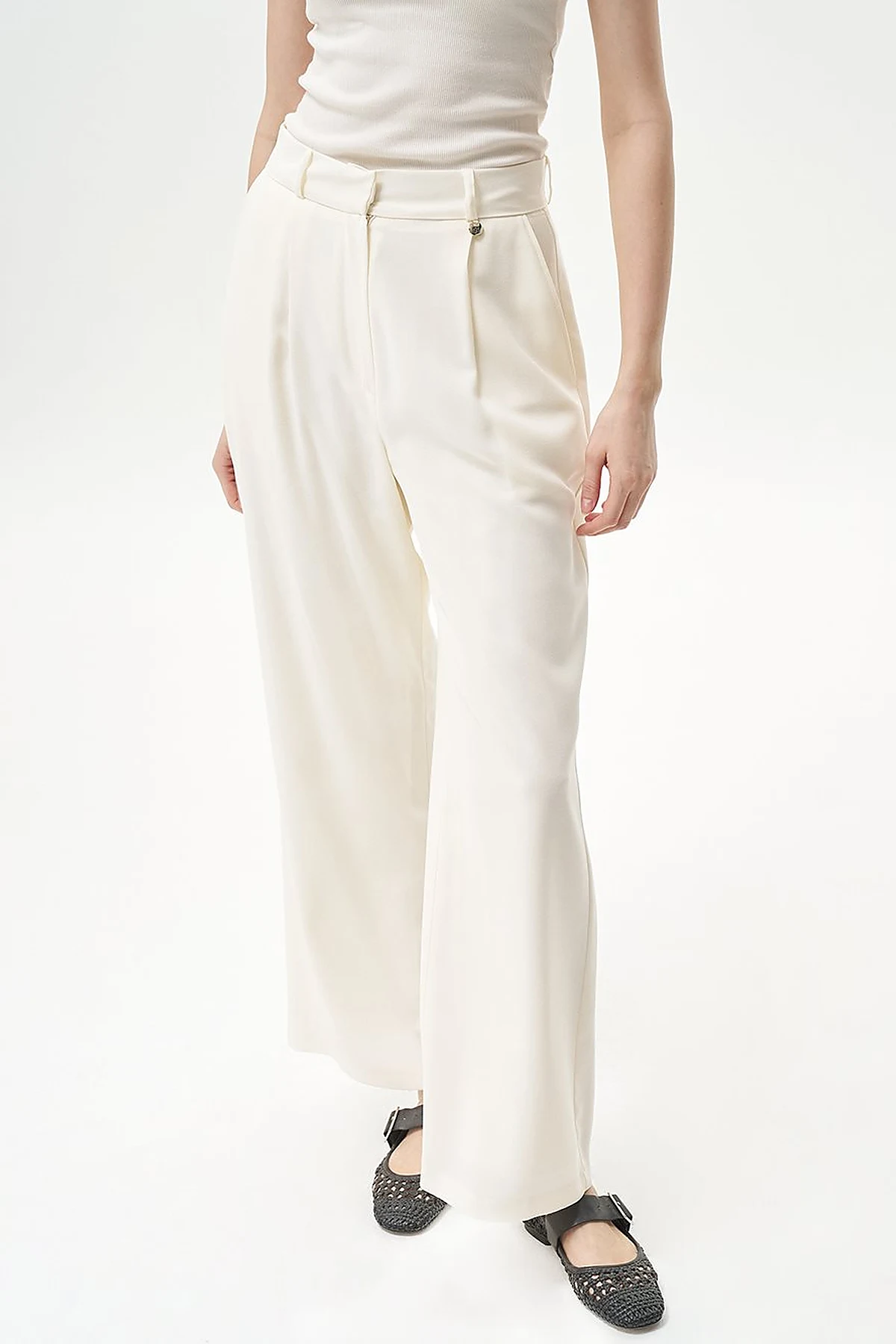 Pleated Pocket Detail Basic Pants Ecru