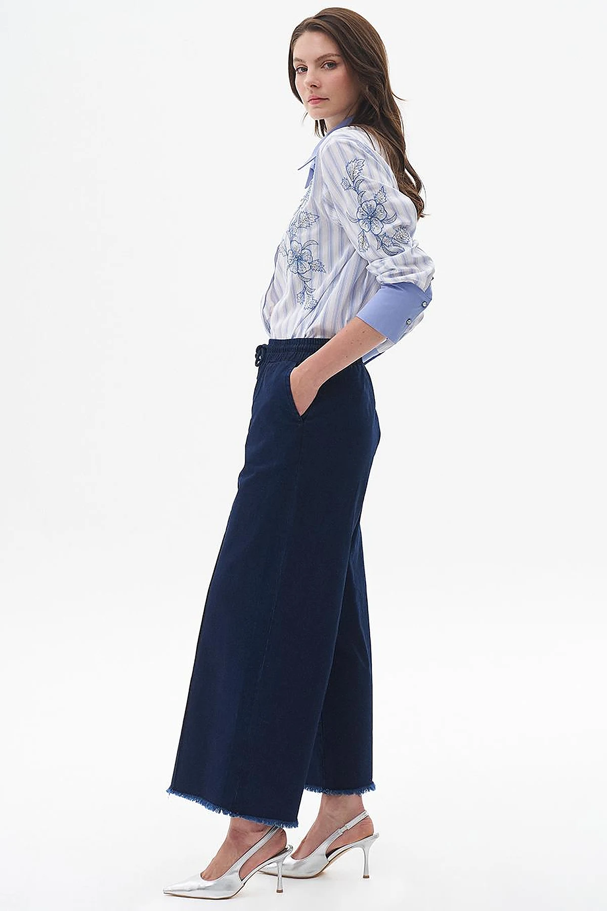Püsküllü Geniş Paça Denim Pantolon Lacivert 