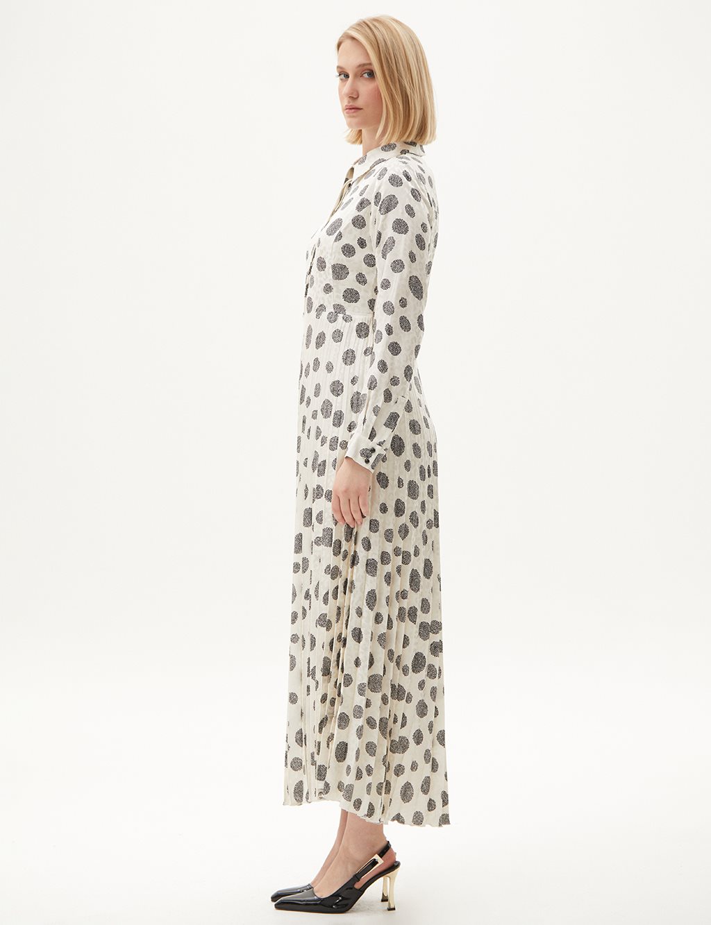 Polka Dot Patterned Pleated Dress Ecru